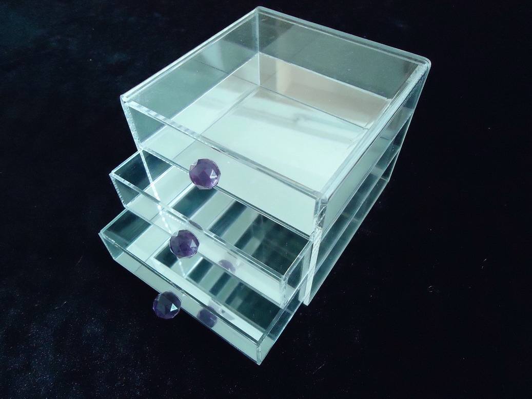 亞克力制品的物理化學(xué)性能